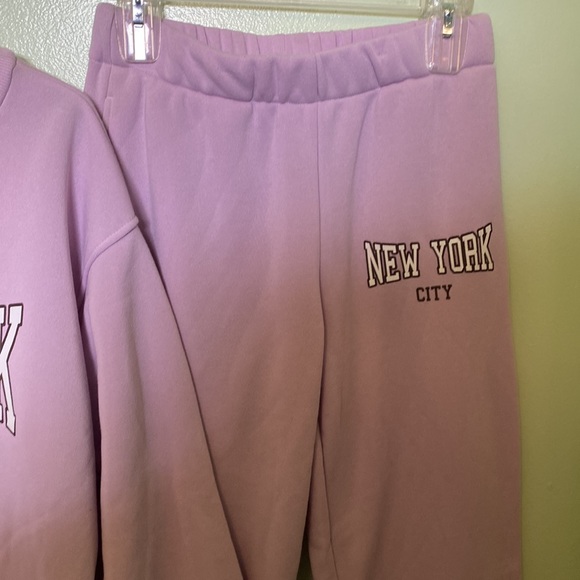 GREAT New York sweatsuit sweatshirt and sweatpants NWOT Medium - Picture 3 of 4